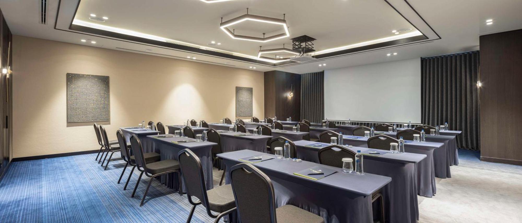 Hotel Doubletree By Hilton Sanlıurfa Exterior foto