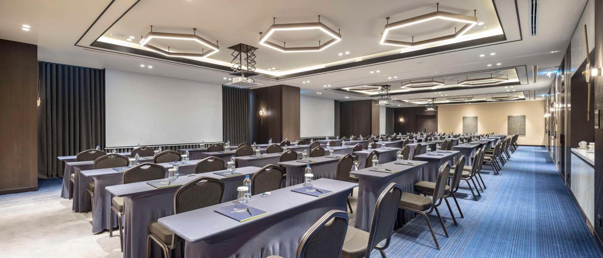 Hotel Doubletree By Hilton Sanlıurfa Exterior foto